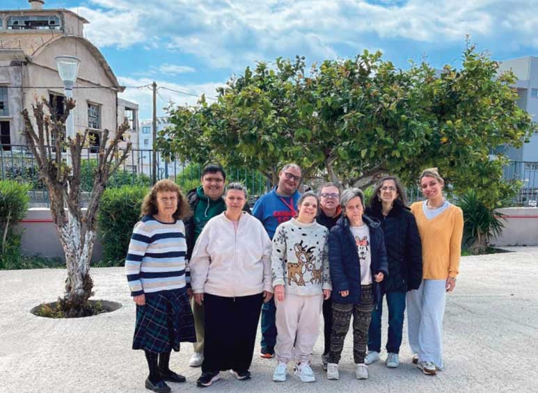 Οι χορευτές της ΕΛΠΙΔΑΣ