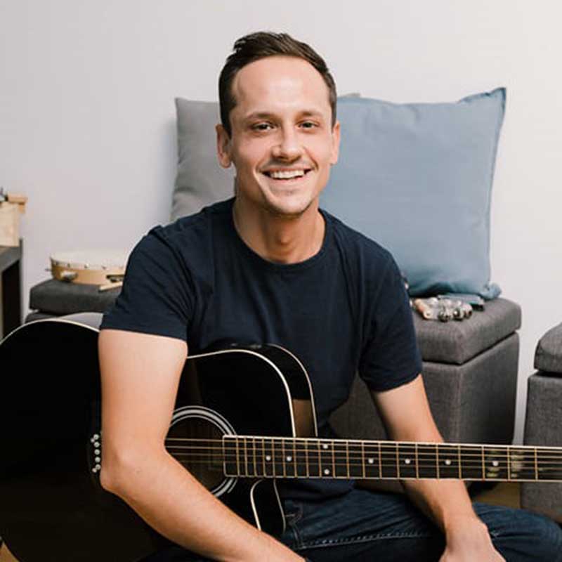 Μουσικός Αυτοσχεδιασμός στην Κοινοτική Μουσικοθεραπεία